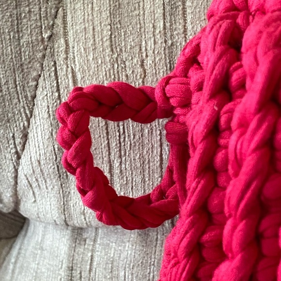 Hand knitted Garter Stitch flap clutch/wristlet - Picture 5 of 6